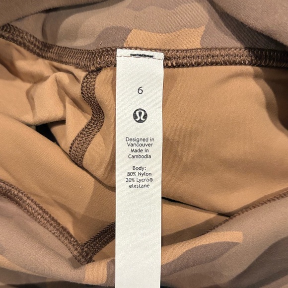 Lululemon Brown Camouflage Leggings - Picture 4 of 4
